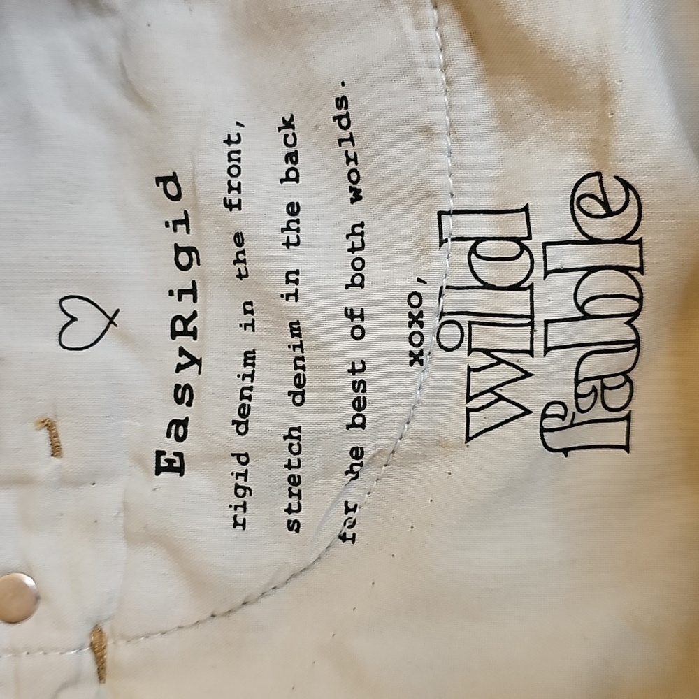 Wild Fable Light Blue Distressed Mid Rise Jean Shorts Size 4 - Picture 10 of 12